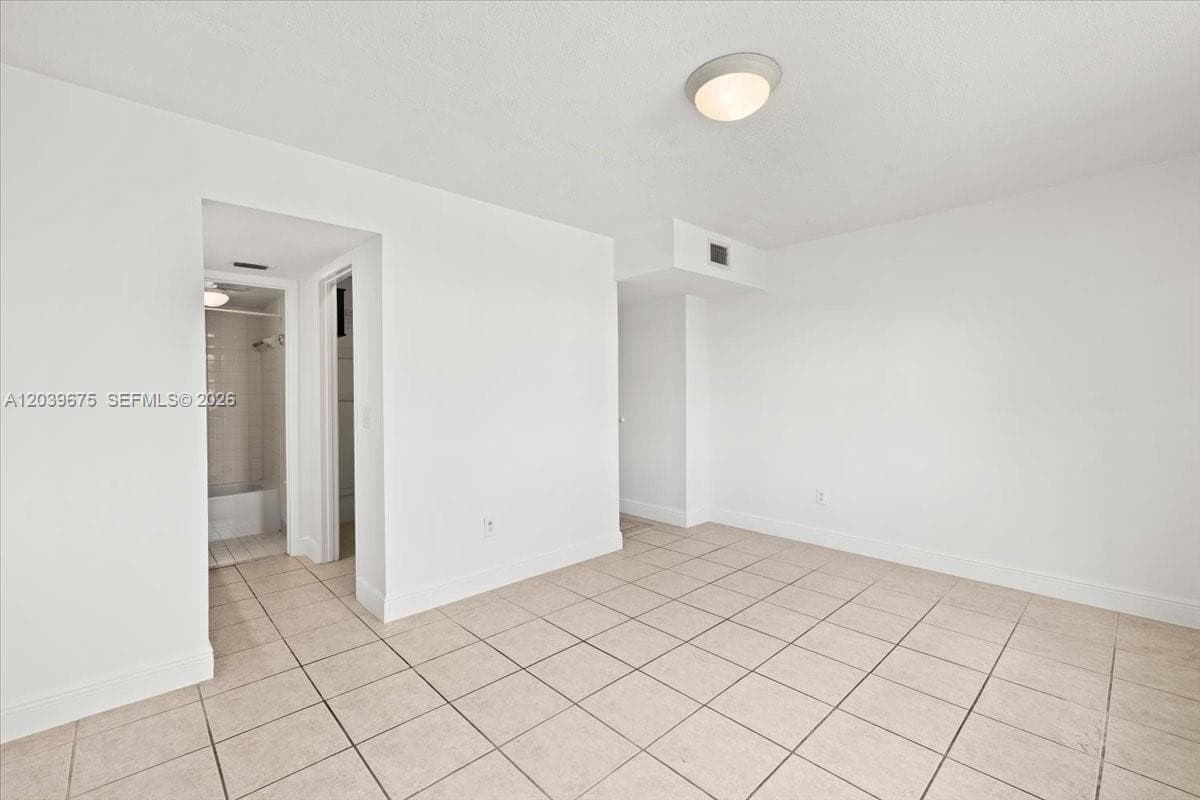 LAKESHORE CONDO 7 · #999B in Homestead - Photo 14