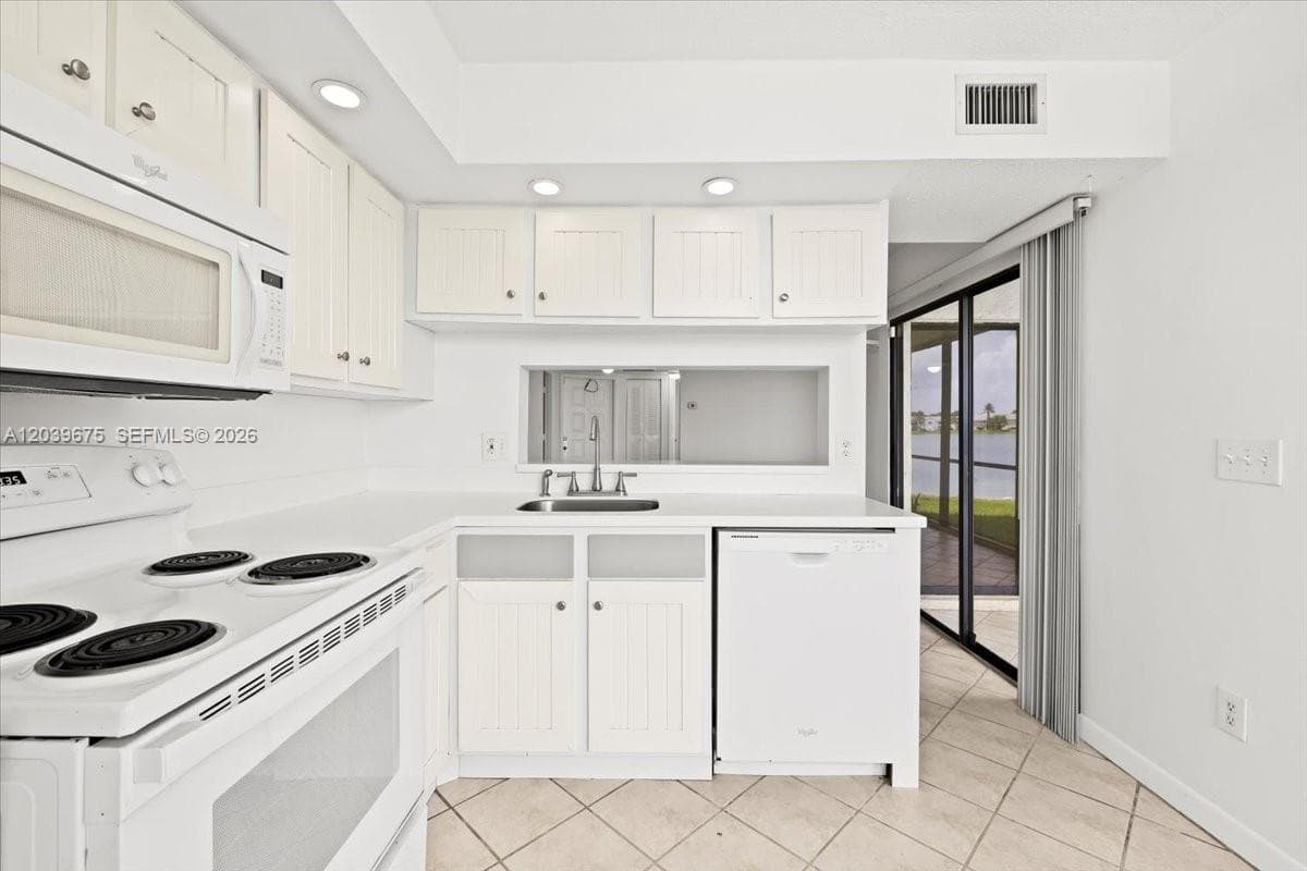 LAKESHORE CONDO 7 · #999B in Homestead - Photo 11