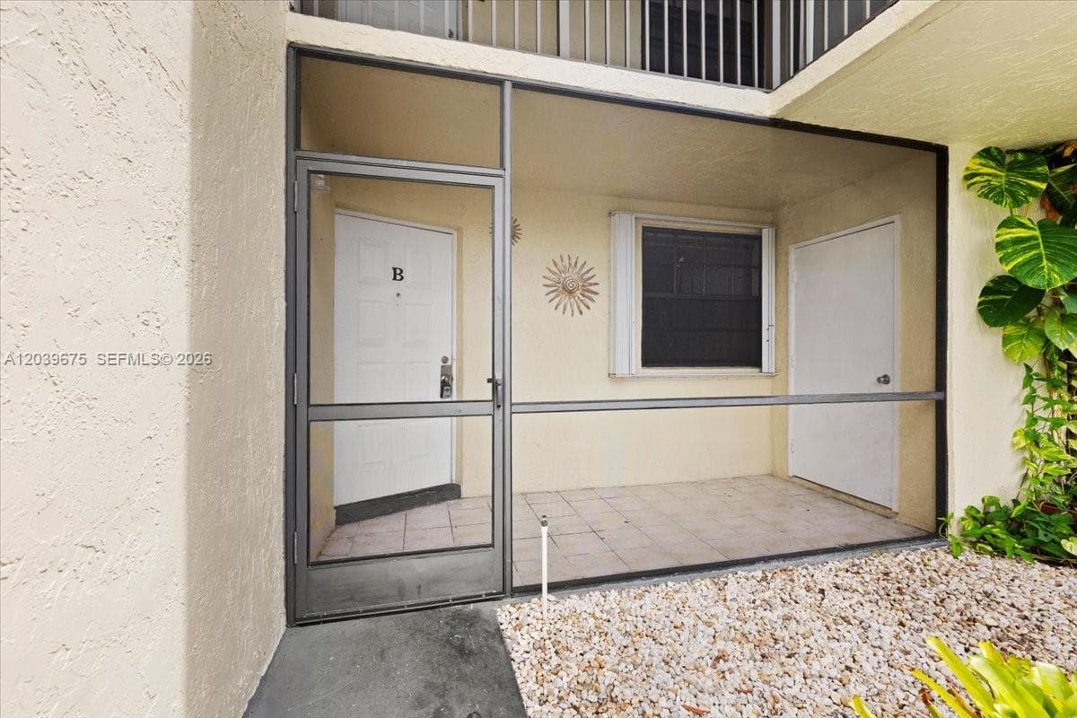 LAKESHORE CONDO 7 · #999B in Homestead - Photo 4