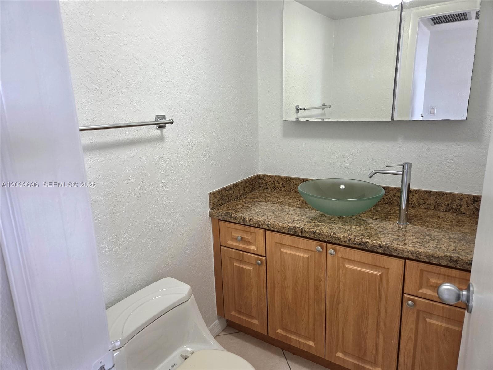 guess 1/2 bathroom