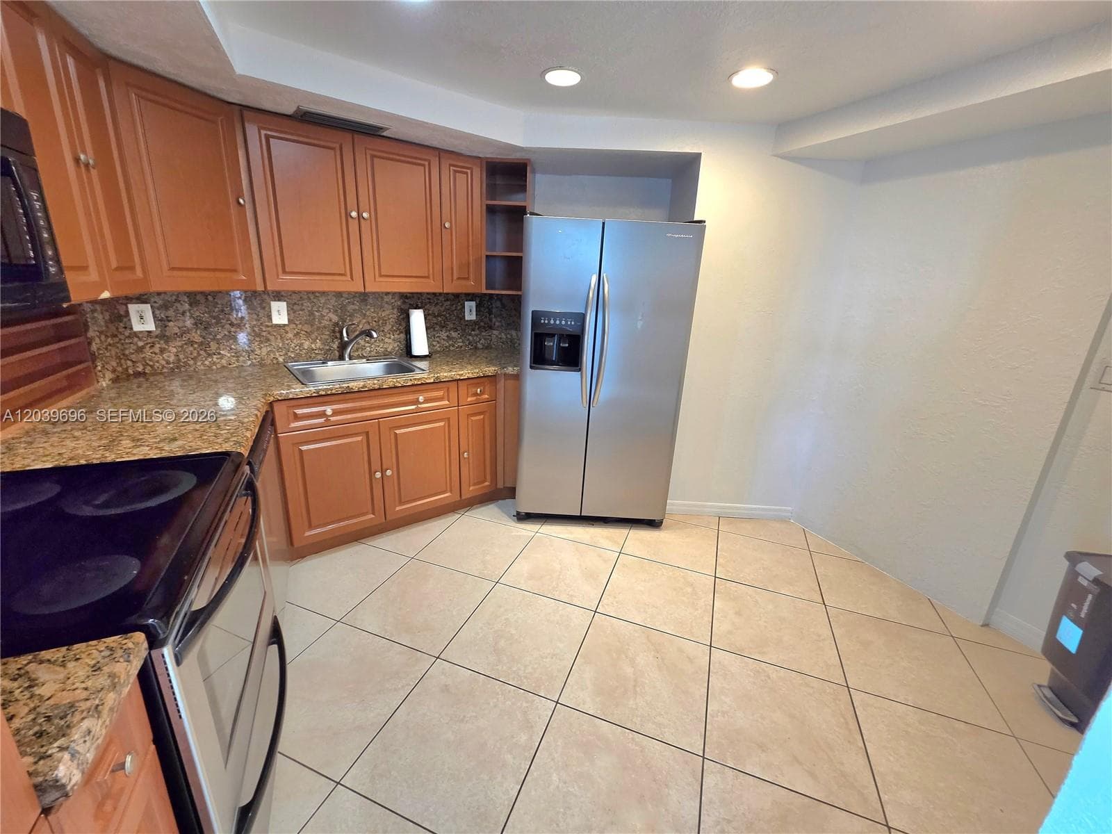 MAJORCA TOWERS CONDO · #910 in North Miami - Photo 12