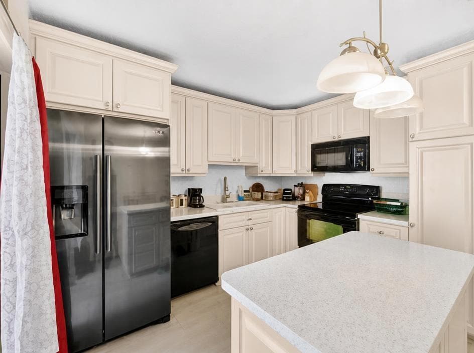 Kitchen 1