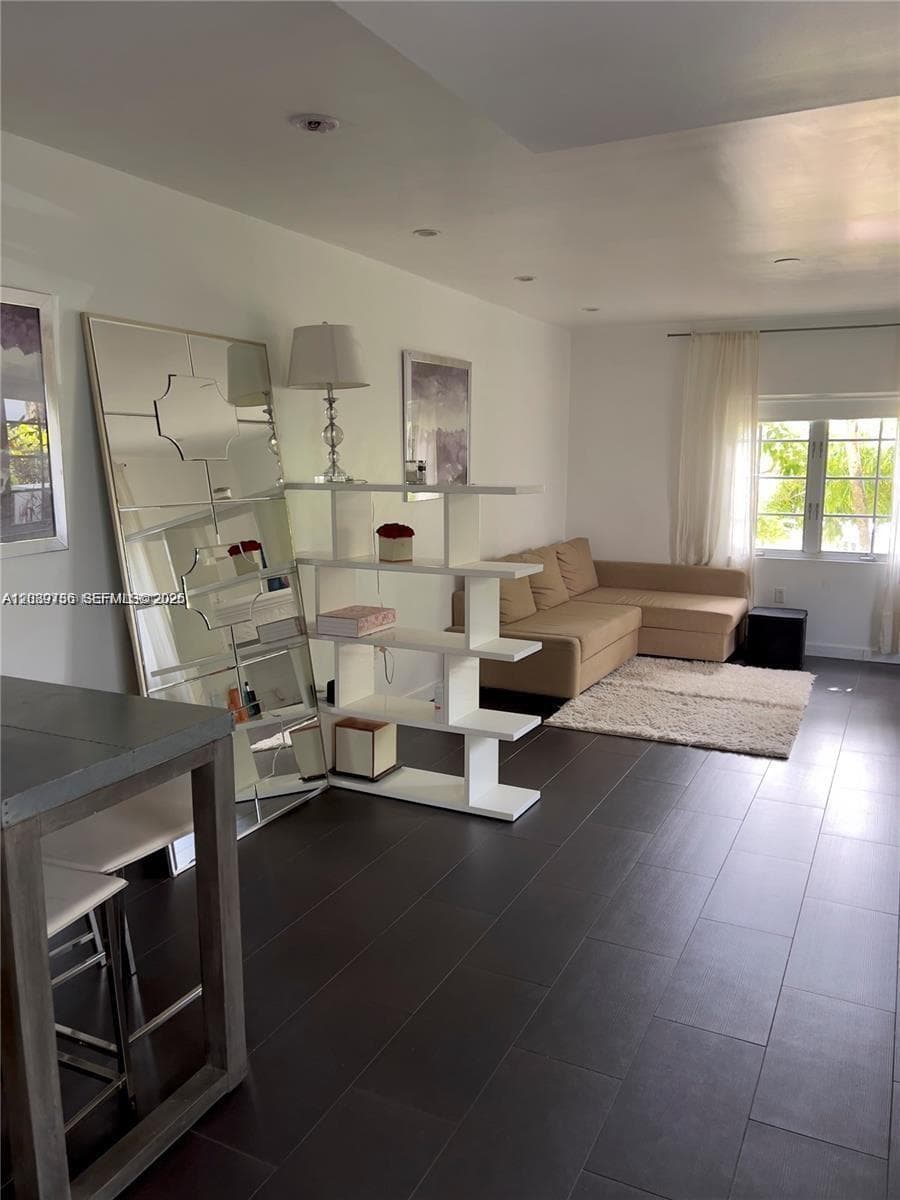 GRETA CONDO · #1 in Miami Beach - Photo 3