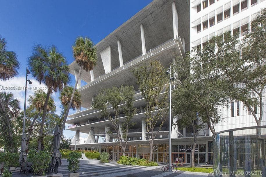Lincoln Road for shopping and dining
