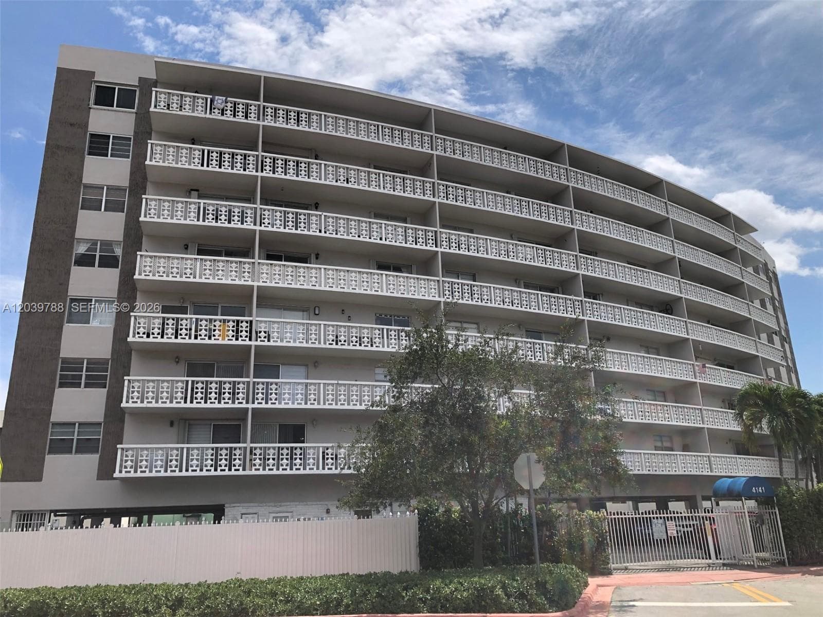 Excelsior Condominium · #7E in Miami Beach - Photo 16