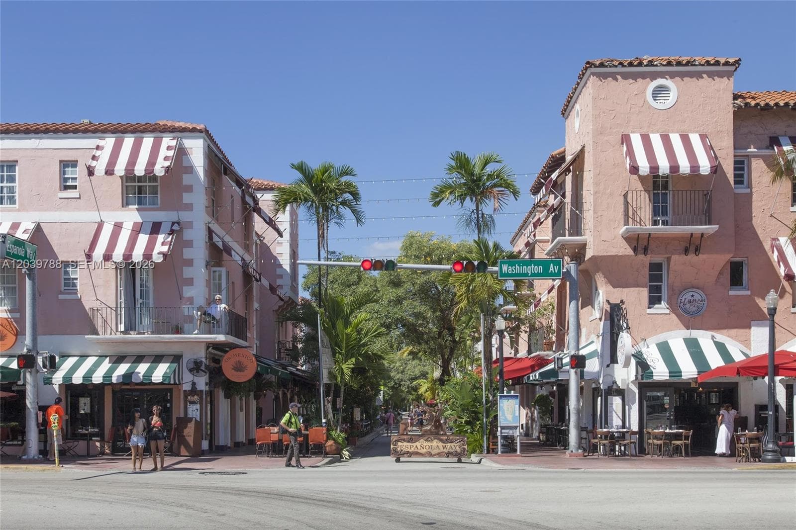 Espanola Way for dining