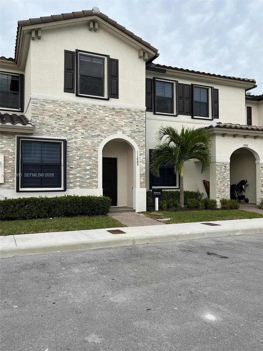 11889 SW 245th Ter photo 3