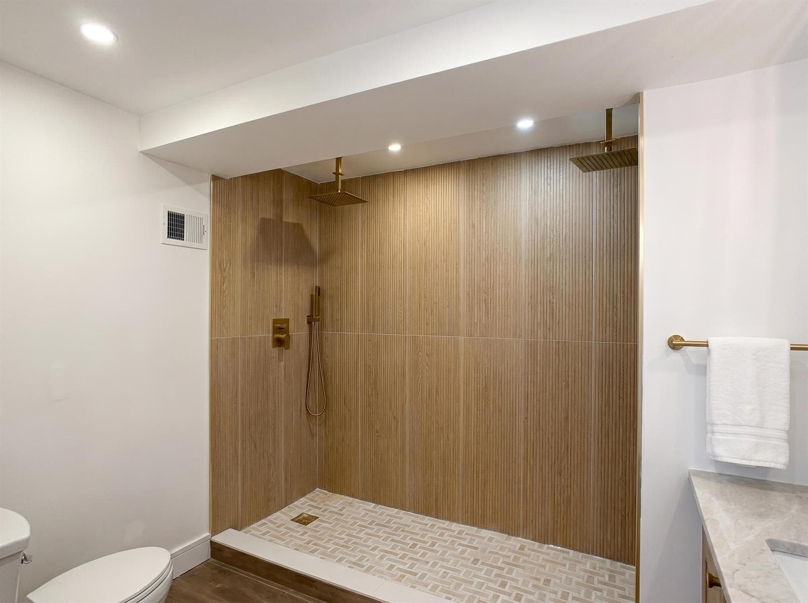 PRIMARY BATH 3