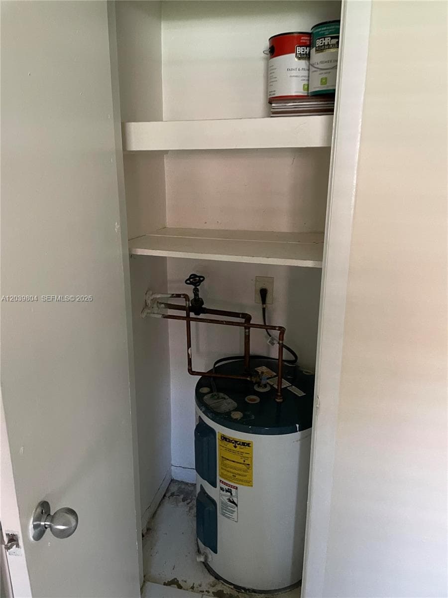 The Seventeenth Green · #109 in Hallandale Beach - Photo 17