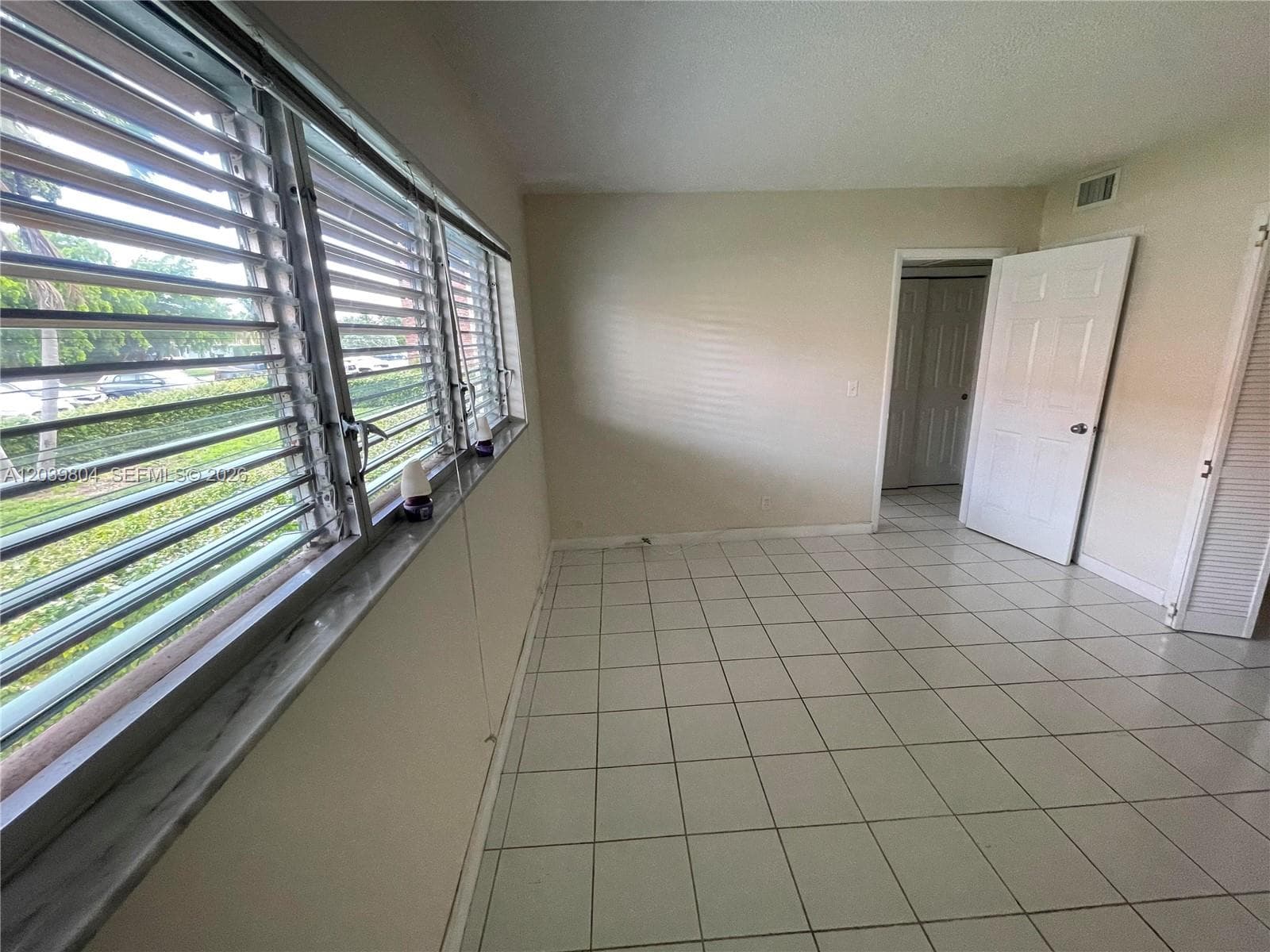The Seventeenth Green · #109 in Hallandale Beach - Photo 14