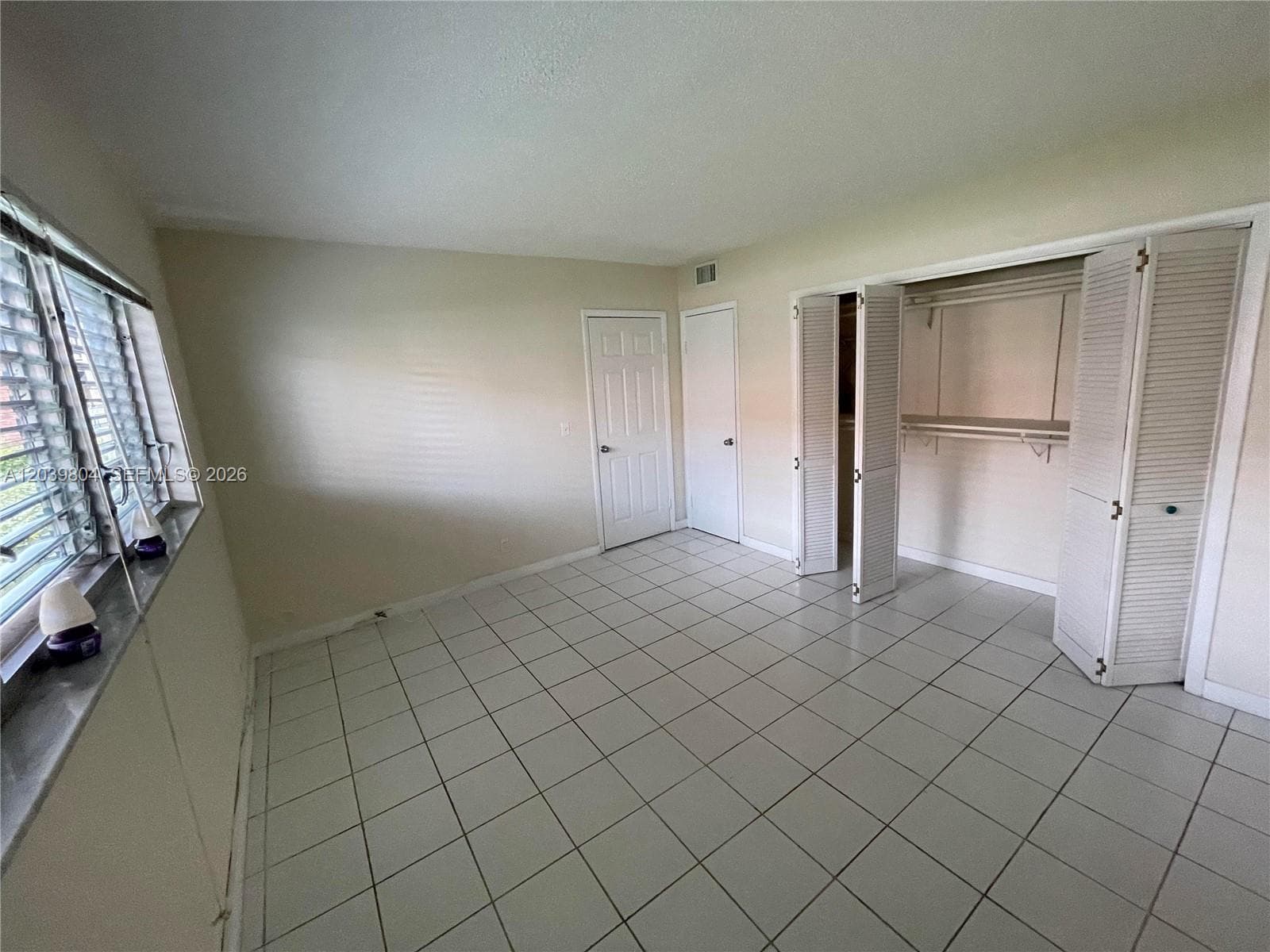 The Seventeenth Green · #109 in Hallandale Beach - Photo 11