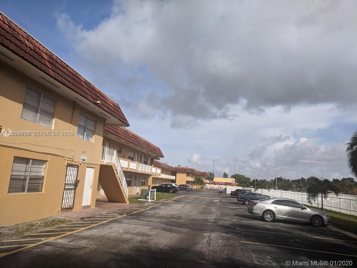 NEW WORLD CONDO APTS IV · #103 in Miami Gardens - Photo 23