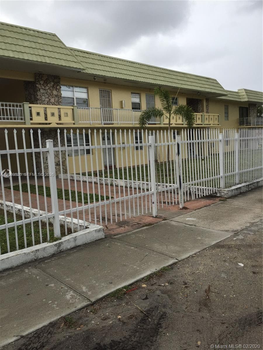 NEW WORLD CONDO APTS IV · #103 in Miami Gardens - Photo 27