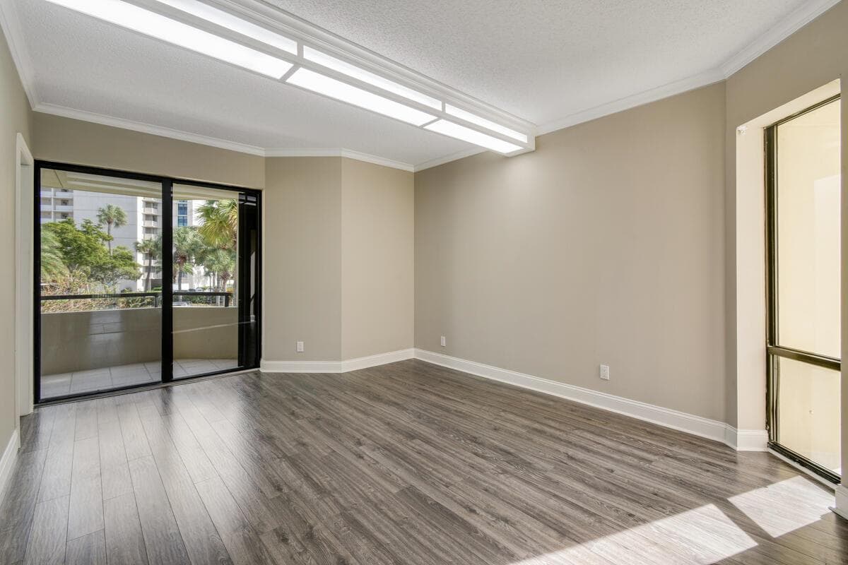 Bedroom 2 - balcony