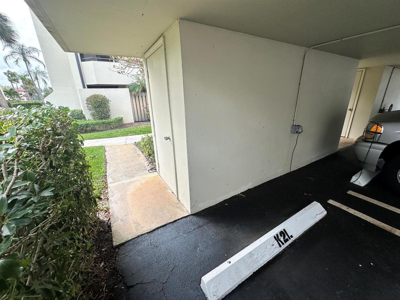 Parking space-storage