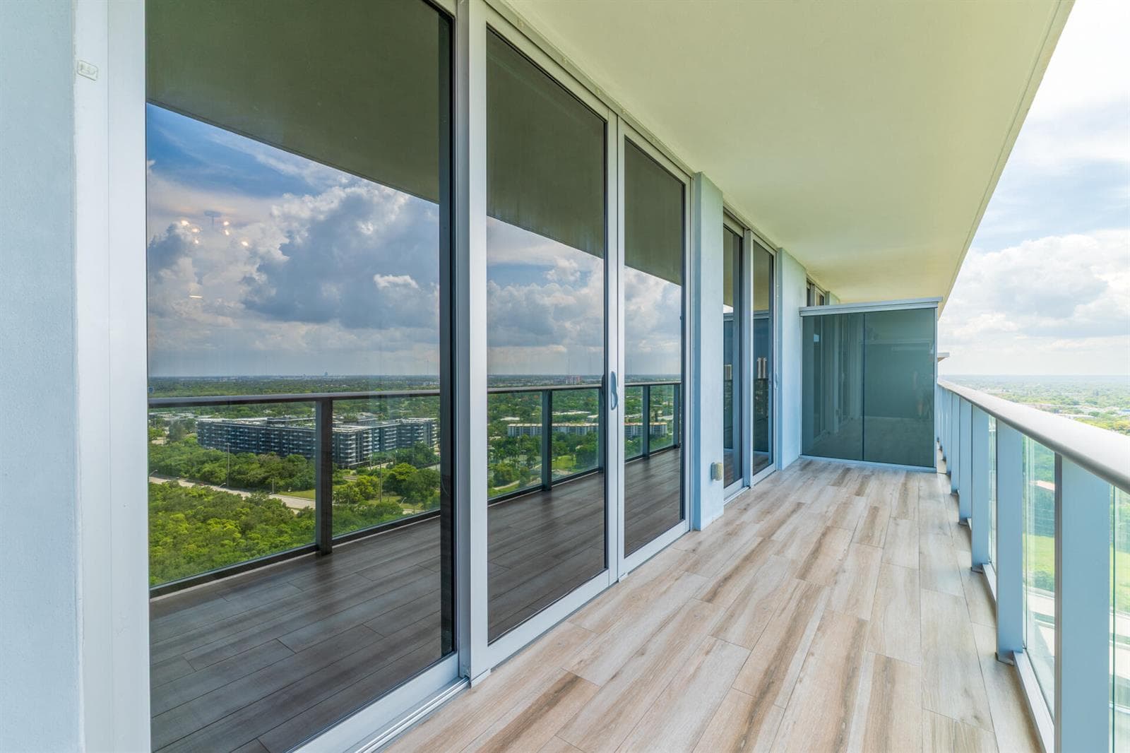 20260615 - 16385 Biscayne Blvd 2502 - MR