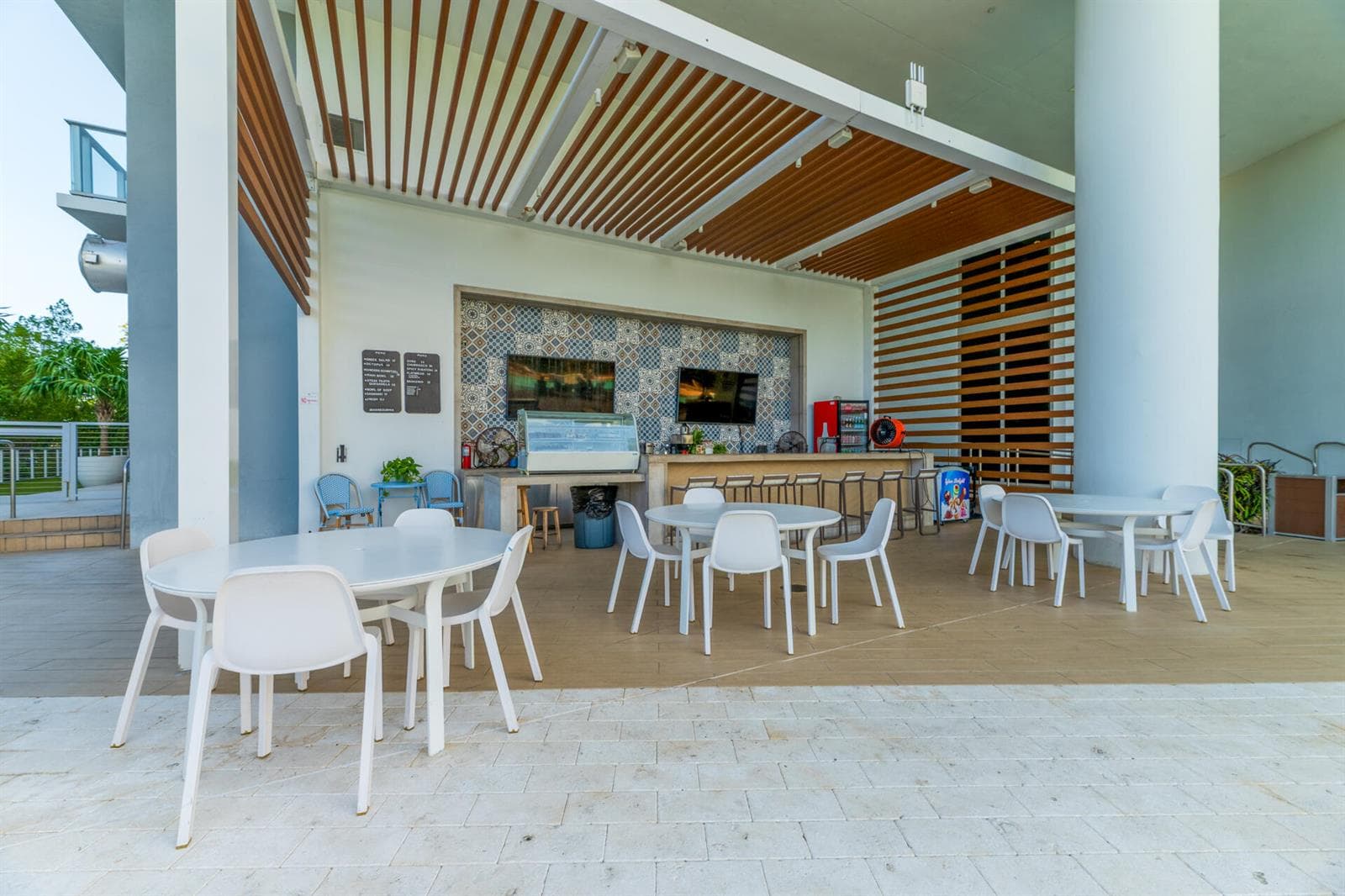20260615 - 16385 Biscayne Blvd 2502 - MR