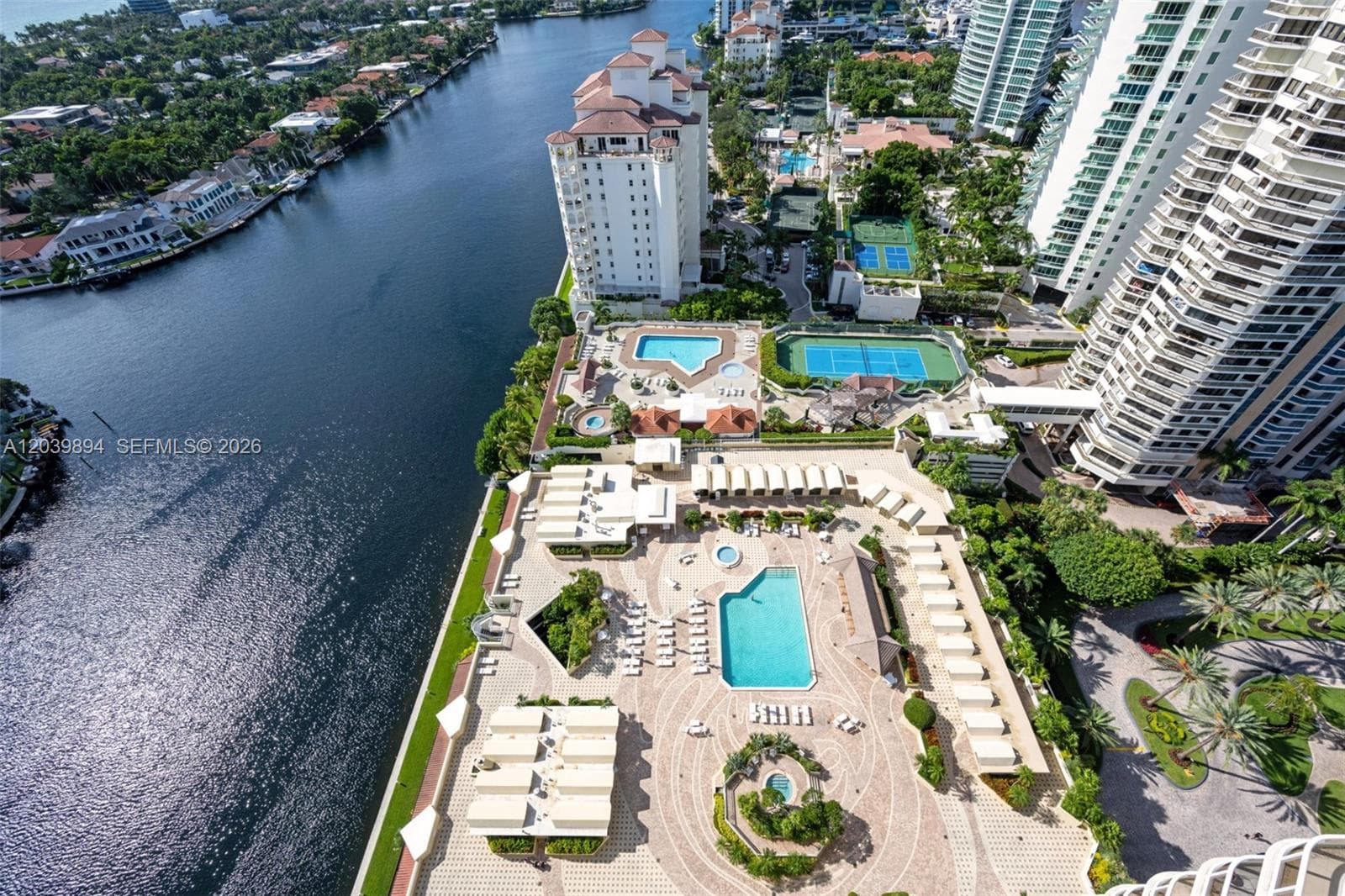 TERRACES NORTH TURNBERRY · #TS8 in Aventura - Photo 23