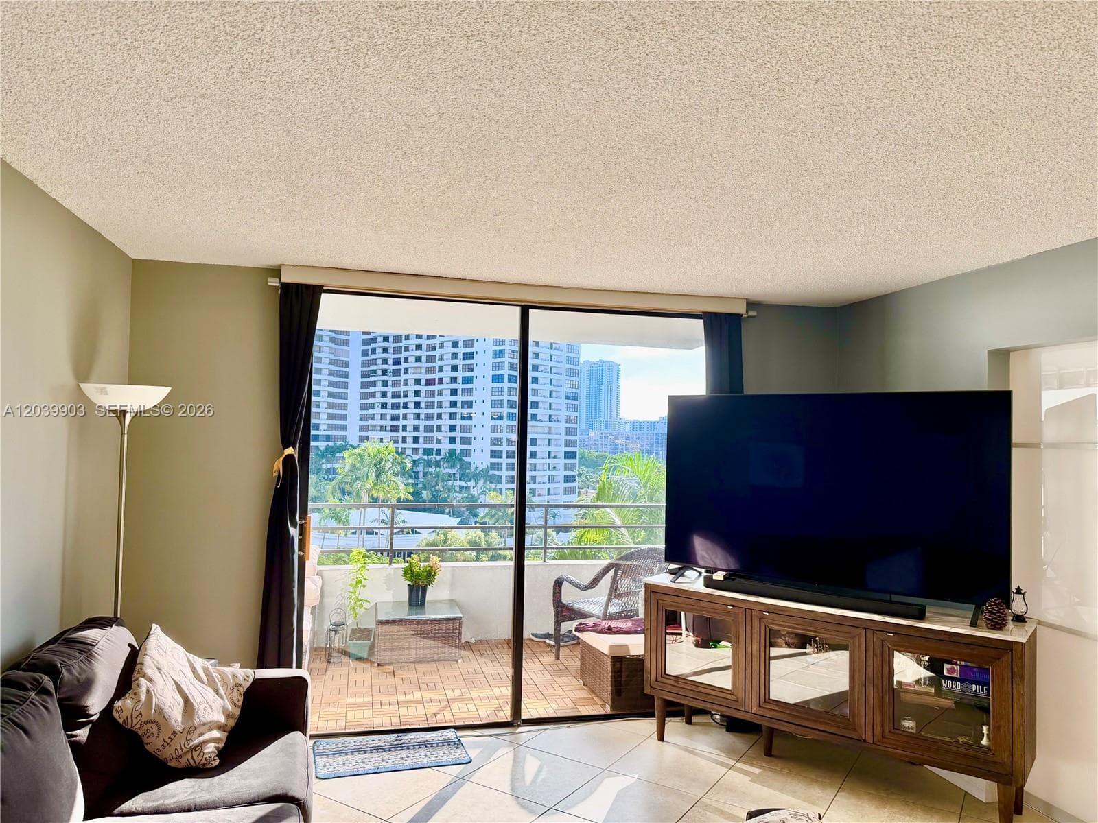 Olympus · #421 in Hallandale Beach - Photo 9