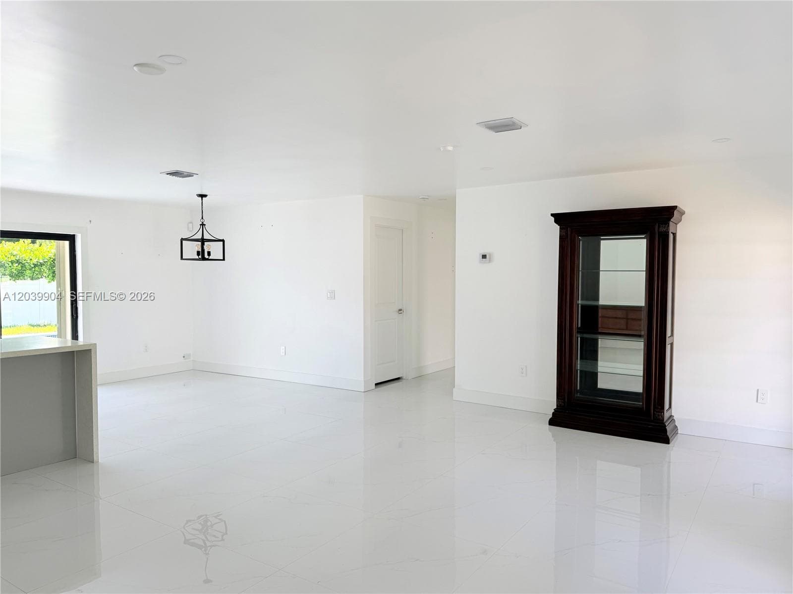 18133 SW 93rd Ave photo 2