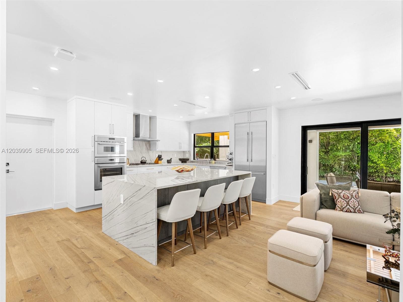 511 Perugia Ave photo 13