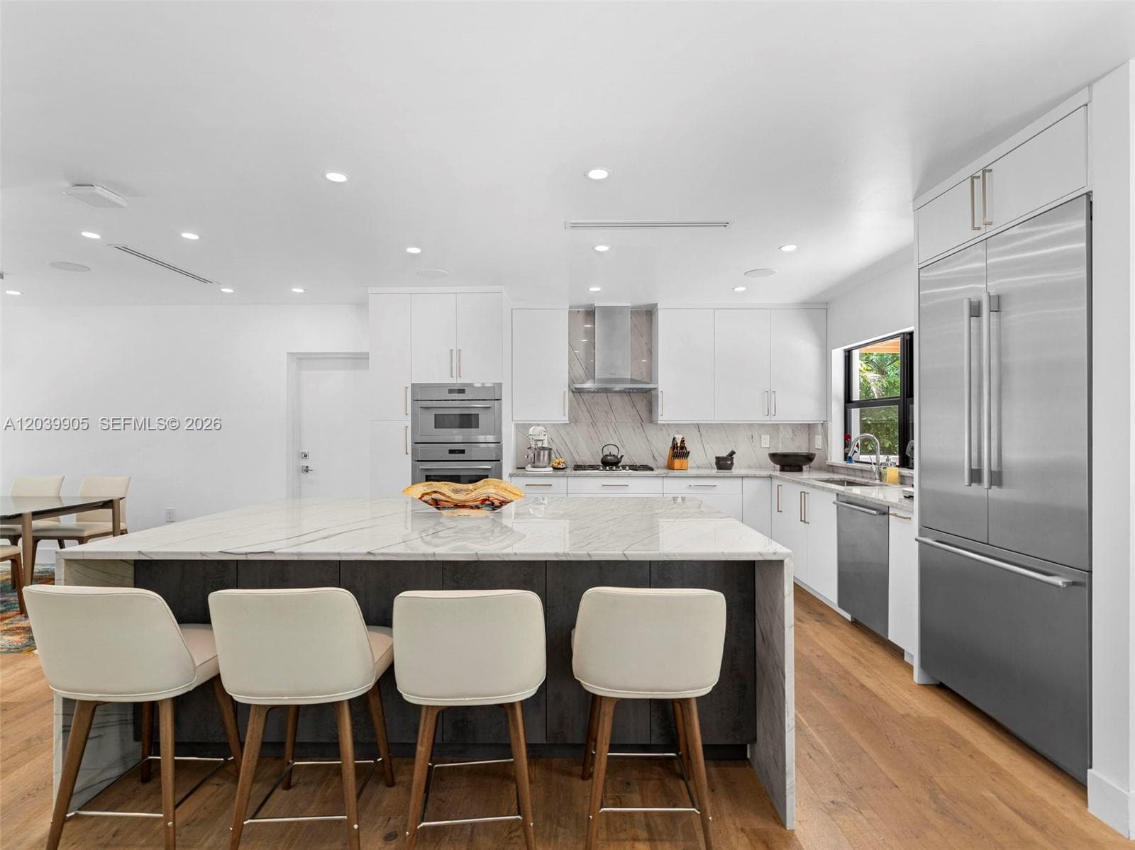 511 Perugia Ave photo 12