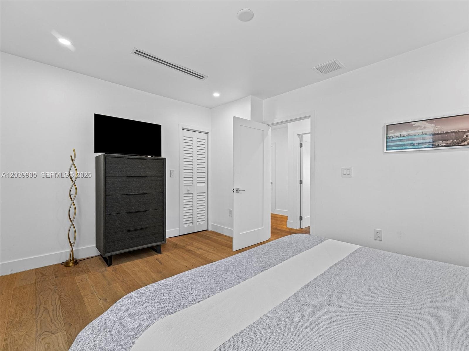 511 Perugia Ave photo 26