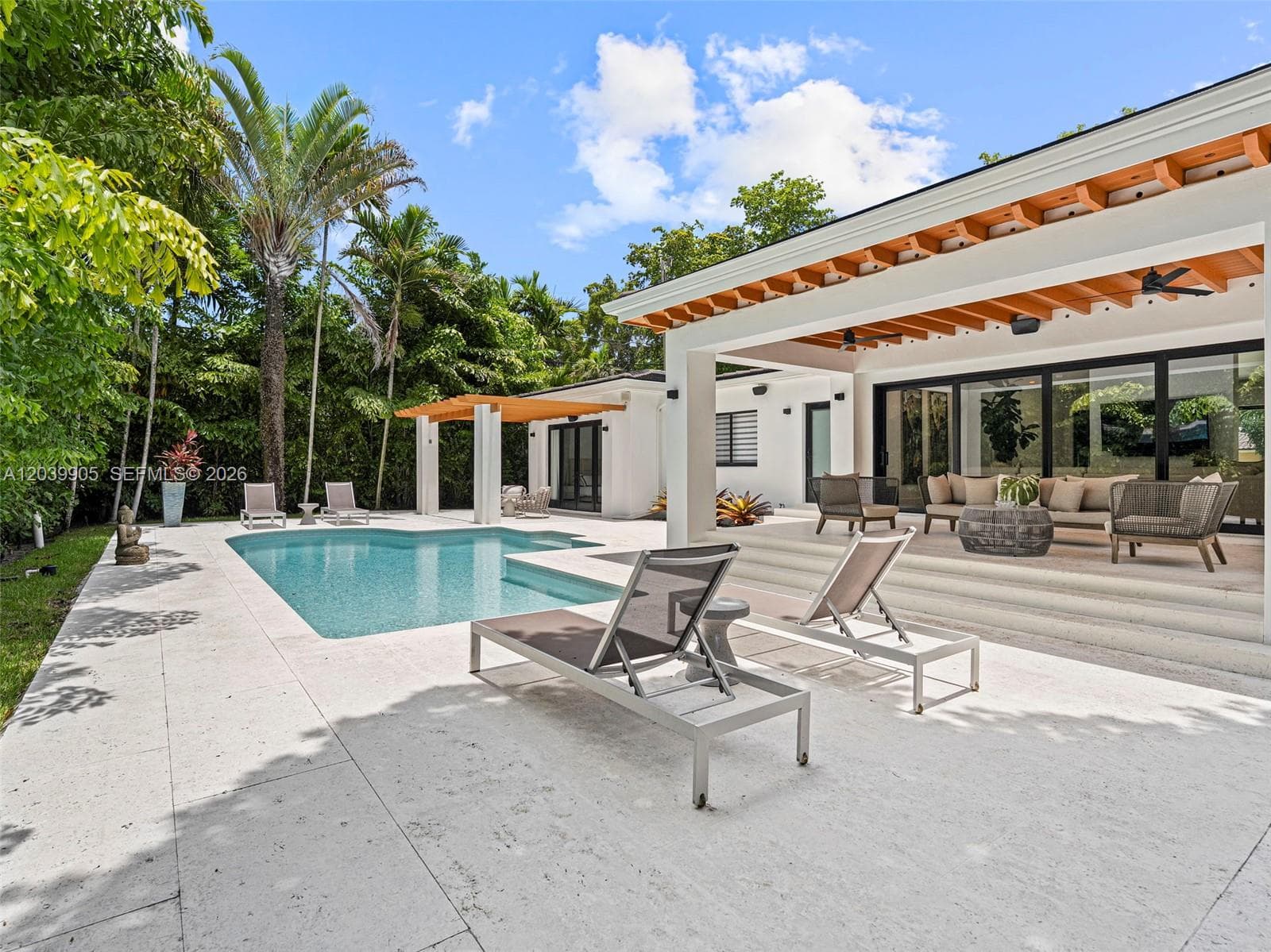 511 Perugia Ave photo 44