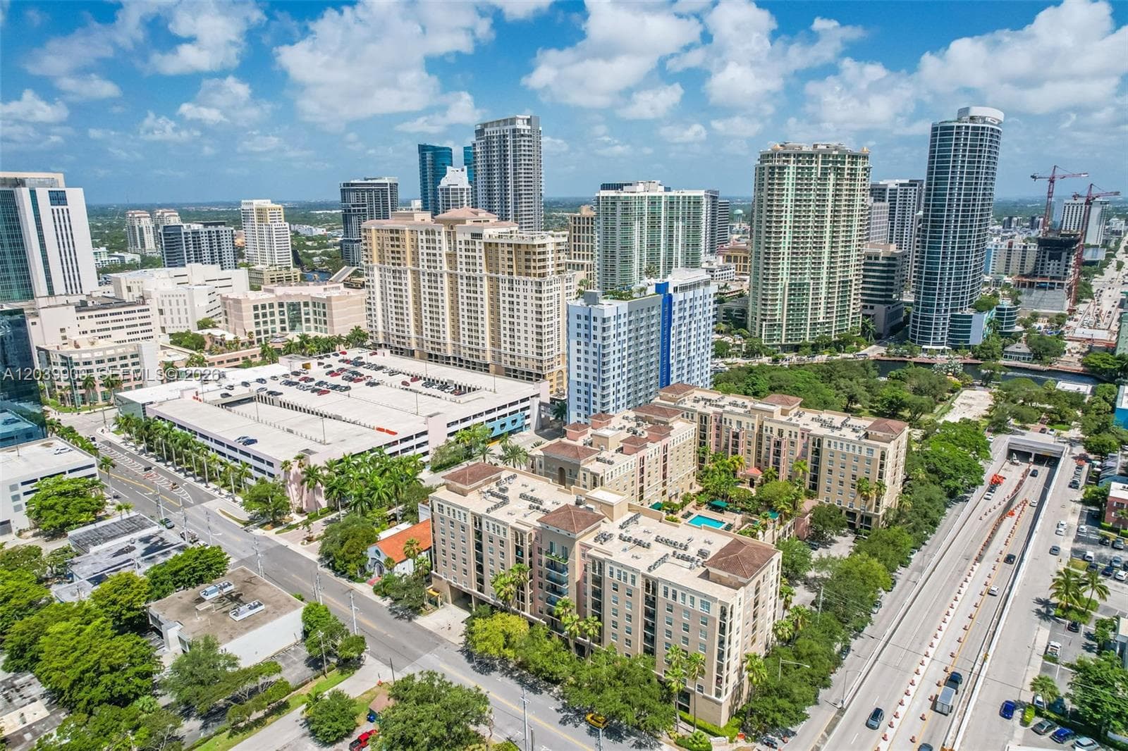 LAS OLAS BY THE RIVER CON · #1707 in Fort Lauderdale - Photo 31