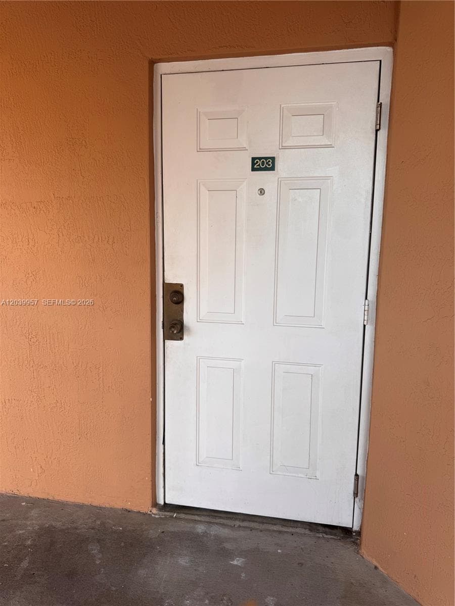 SHOMA HOMES AT COUNTRY CL · #203-10 in Hialeah - Photo 3