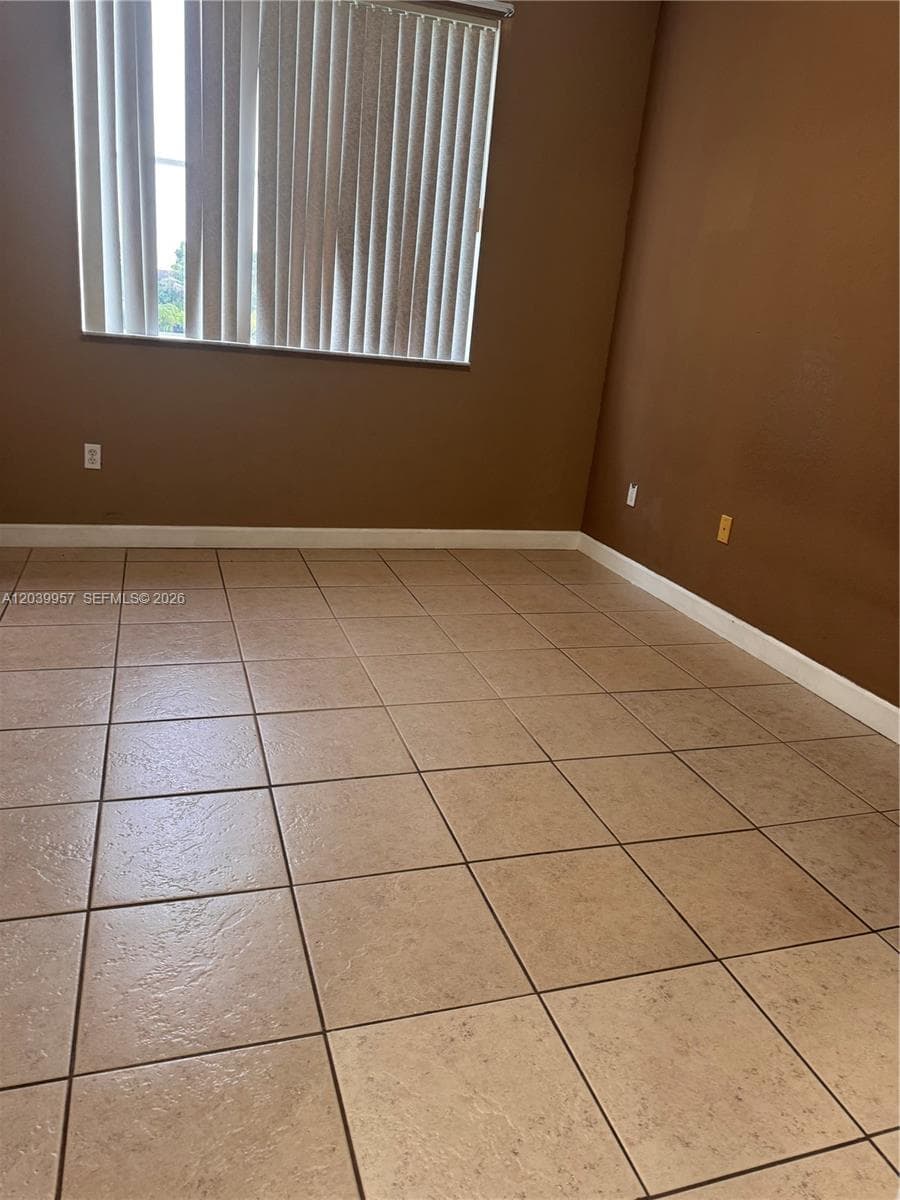 SHOMA HOMES AT COUNTRY CL · #203-10 in Hialeah - Photo 11