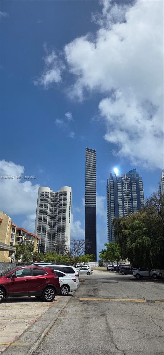 Avila South · #127 in Sunny Isles Beach - Photo 13