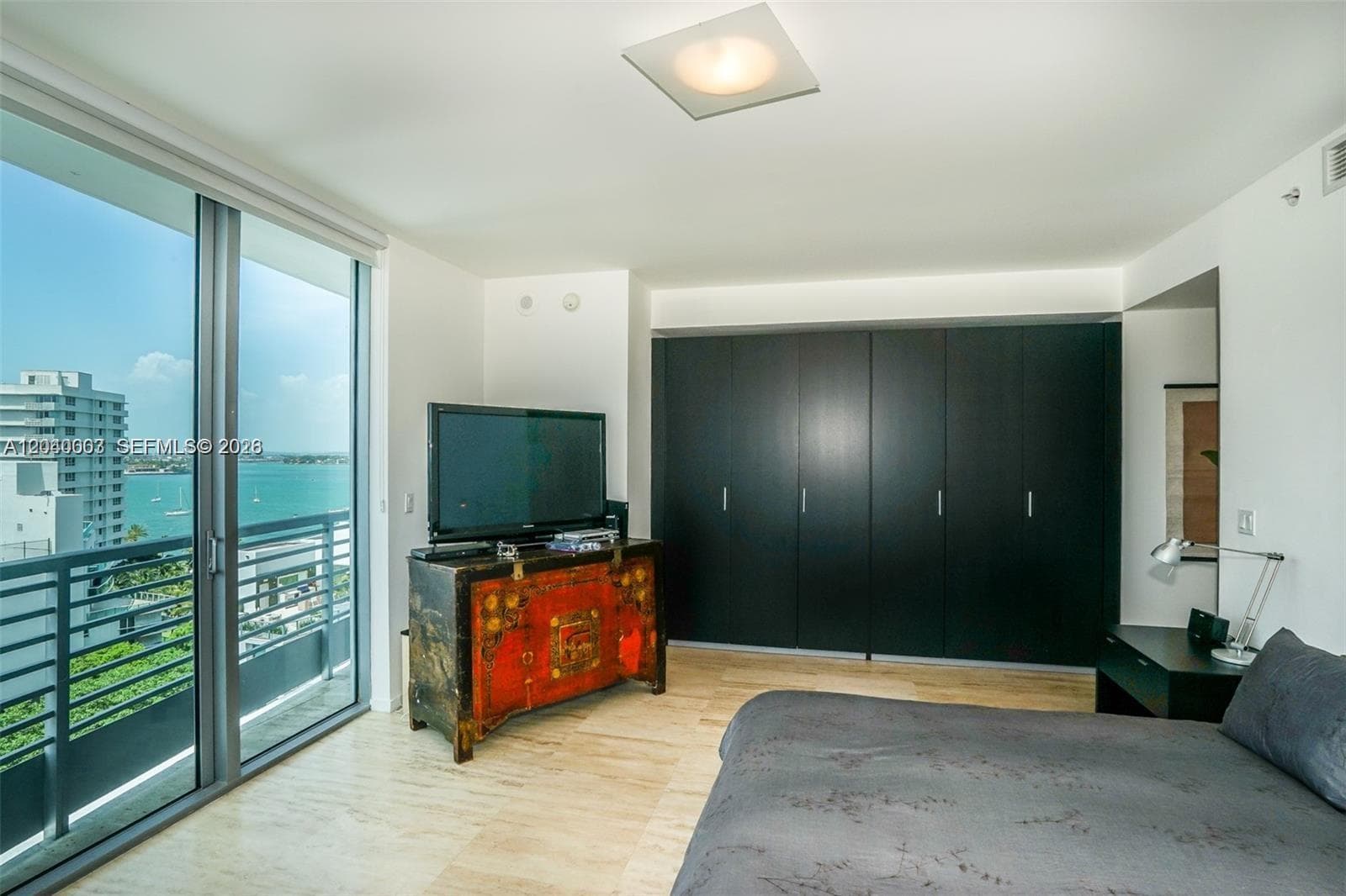 CAPRI SOUTH BEACH CONDO · #1103 in Miami Beach - Photo 8