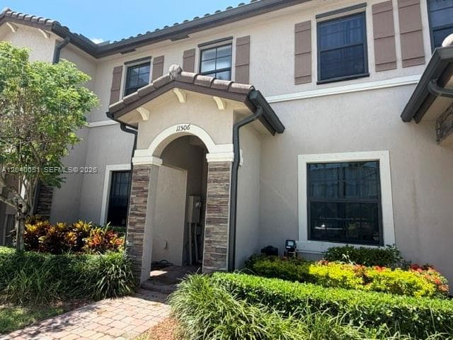 11506 SW 248th Ter #. photo 1
