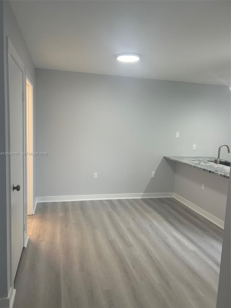 603 6th Way photo 2