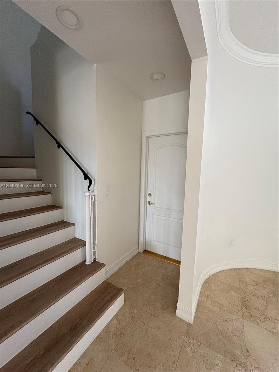 18410 NE 30th Ave #18410 photo 19