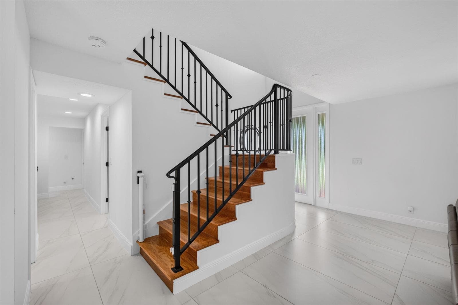 Foyer - Staircase