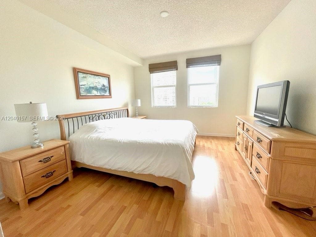 Porto Bellagio · #2912 in Sunny Isles Beach - Photo 16
