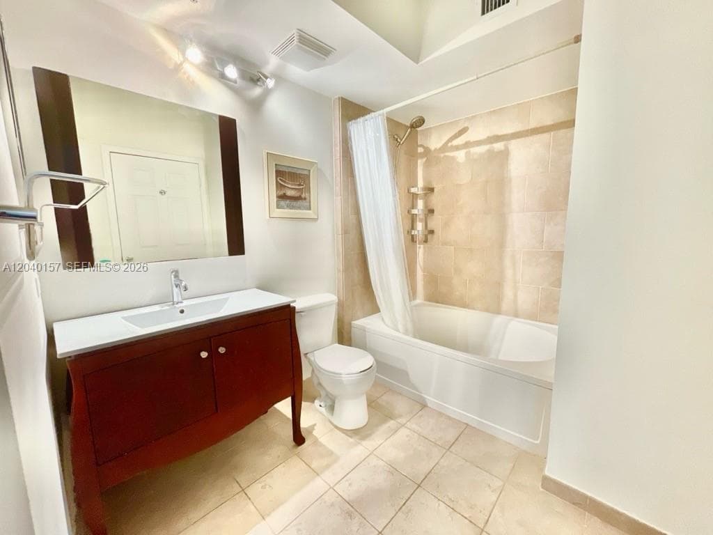 Porto Bellagio · #2912 in Sunny Isles Beach - Photo 22
