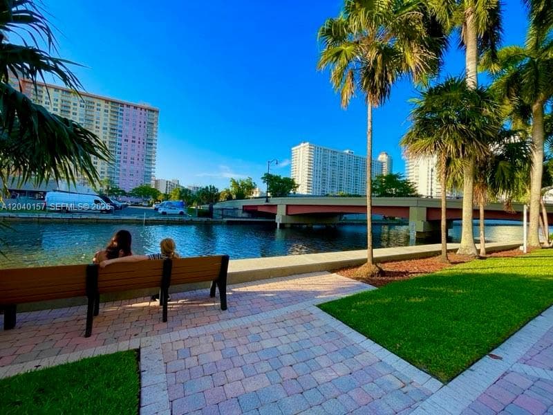 Porto Bellagio · #2912 in Sunny Isles Beach - Photo 29