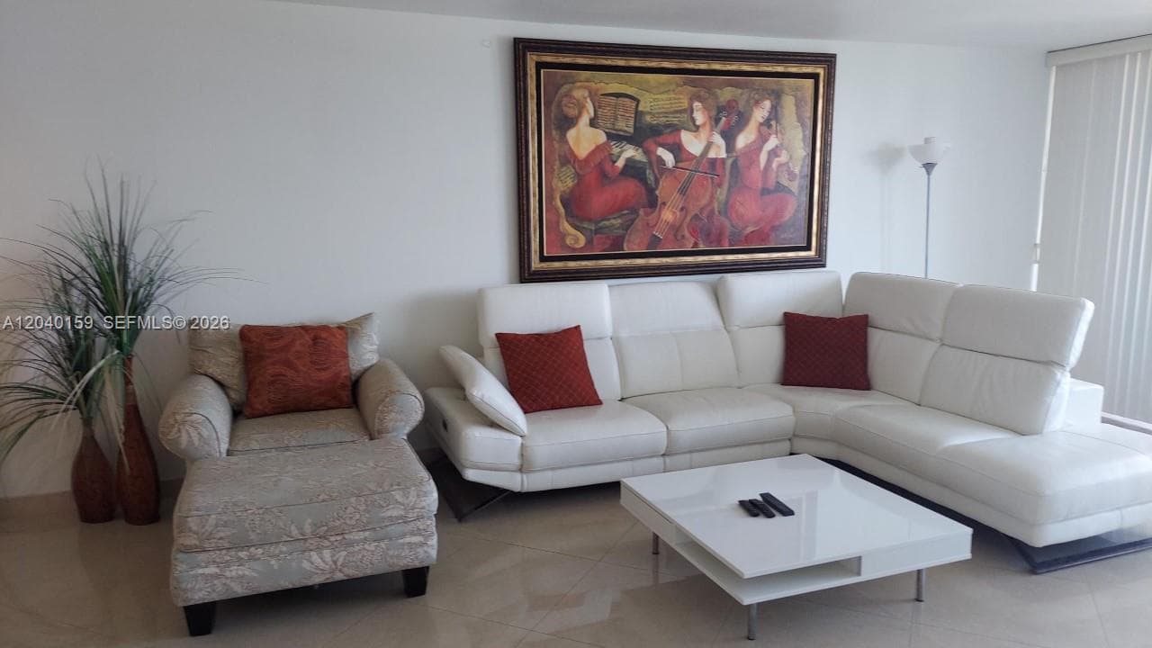 PARKER TOWER CONDO · #1510 in Hallandale Beach - Photo 2