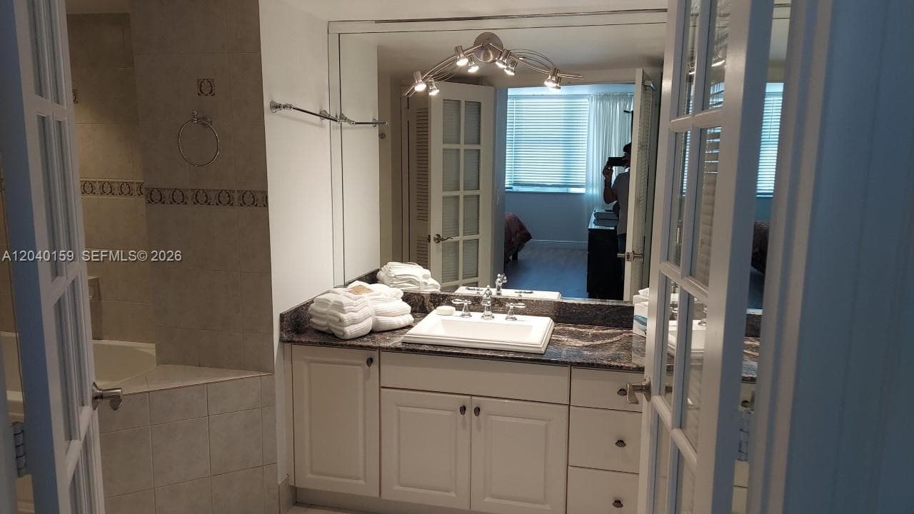 PARKER TOWER CONDO · #1510 in Hallandale Beach - Photo 66