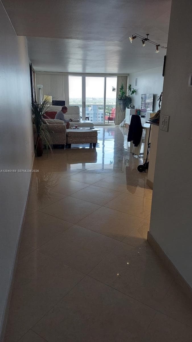 PARKER TOWER CONDO · #1510 in Hallandale Beach - Photo 31