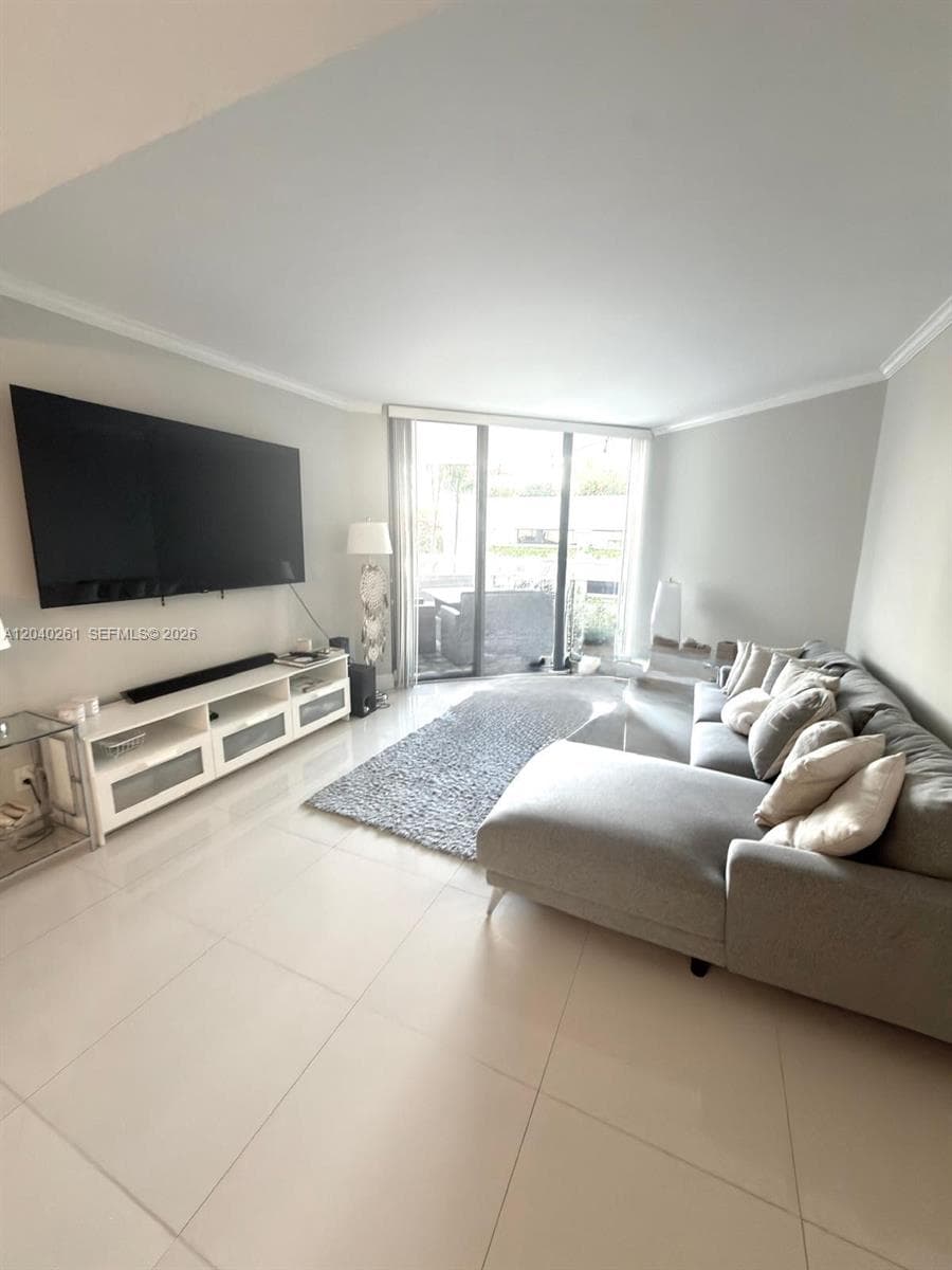 Portsview · #215 in Aventura - Photo 2