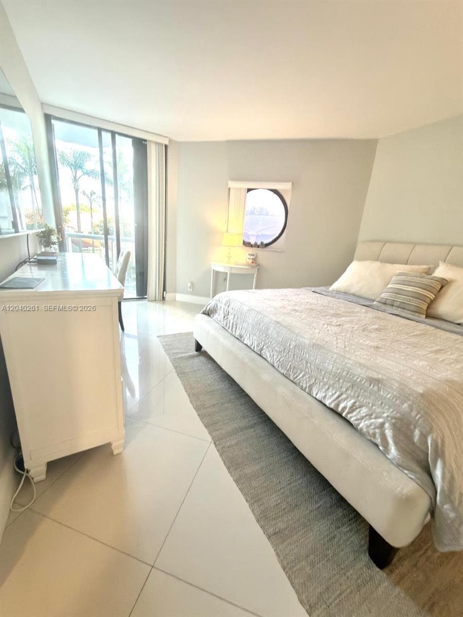 Portsview · #215 in Aventura - Photo 7