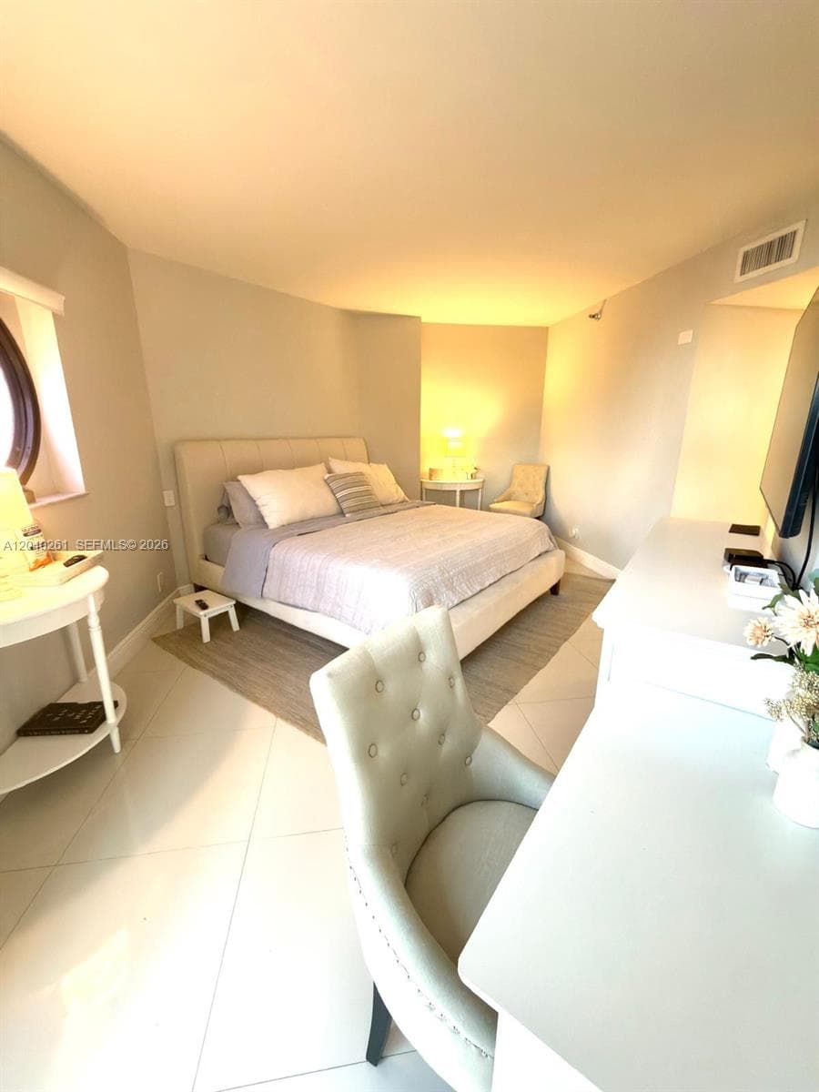 Portsview · #215 in Aventura - Photo 8