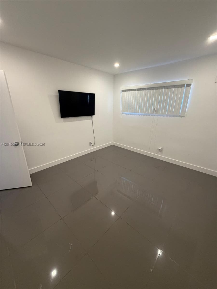 KEYSTONE ARMS CONDO · #107 in North Miami - Photo 15