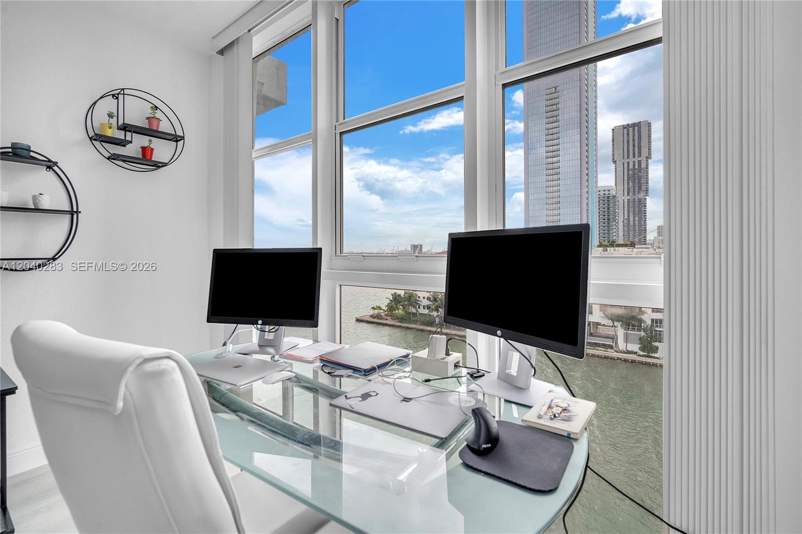 MOON BAY OF MIAMI CONDO · #905 in Miami - Photo 8