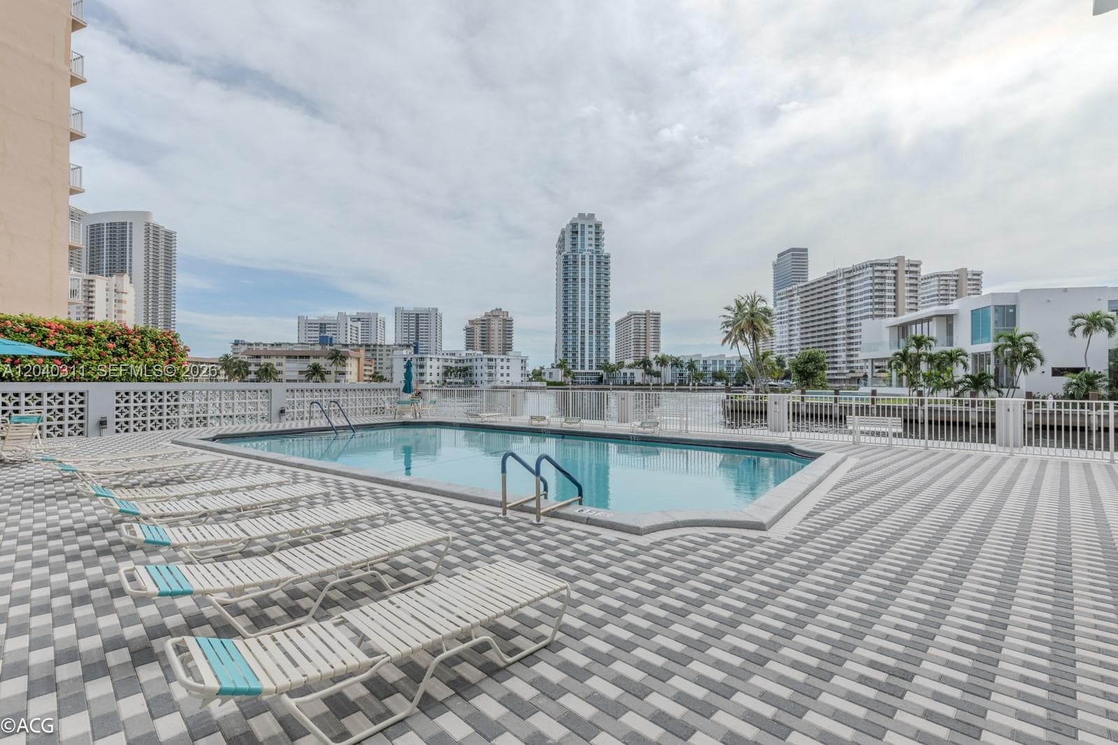 GOLDEN SURF TOWERS CONDO · #809 in Hallandale Beach - Photo 38