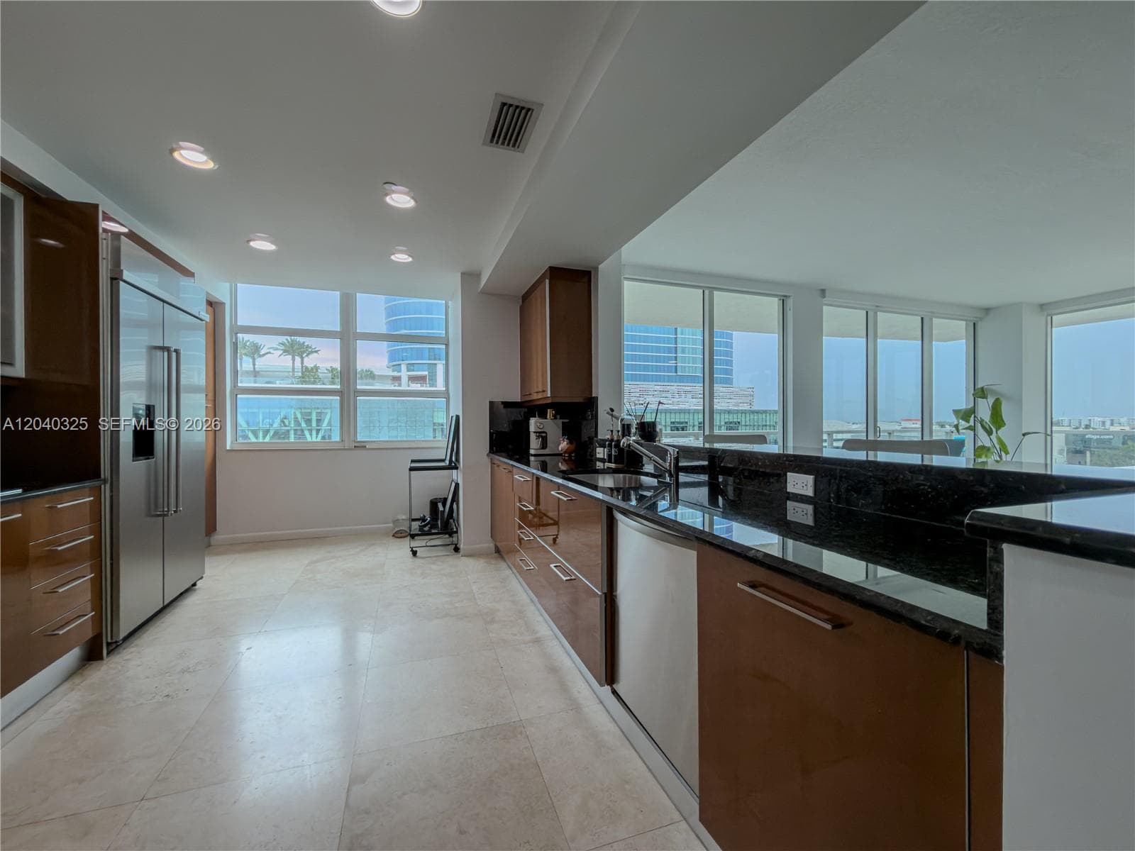 PORT CONDO · #711 in Fort Lauderdale - Photo 8
